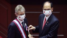 Předseda českého Senátu Miloš Vystrčil obdržel v Tchaj-wanu medaili
