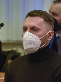 Zleva obžalovaní Karolína Kordysová a Jaroslaw Kordys před jednáním Krajského soudu v Ostravě.