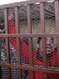 Případ zatčení 26 mužů pro podezření z homosexuálních aktivit v Egyptě z roku 2015