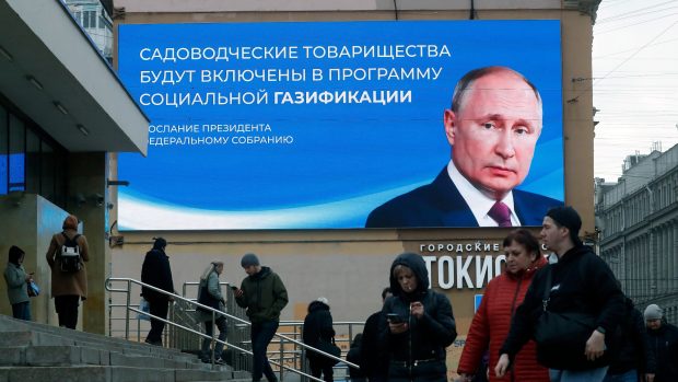 Prezidentské volby v Rusku, billboard Vladimira Putina v Petrohradu