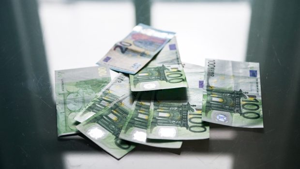Podmínky pro přijetí eura už Česká republika vloni dokázala kompletně splnit