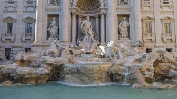 Barokní fontána di Trevi v Římě