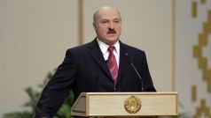Alexandr Lukašenko skládá prezidentský slib