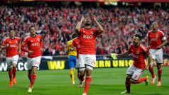Benfica LIsabon porazila Juventus, obránce Garay se raduje z prvního gólu utkání