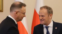Polský prezident Andrzej Duda (vlevo) a polský premiér Donald Tusk na setkání v Prezidentském paláci ve Varšavě
