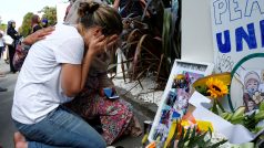 V novozélandském městě Christchurch se tisíce lidí zúčastnily tryzny za oběti nedávného teroristického útoku na dvě mešity, při nichž zahynulo 50 osob