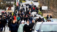 Srbové v Kosovu při protestech zablokovali hlavní silnice