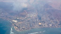 Podle amerických médií jsou na Havaji podmínky pro vznik a šíření požárů stále častější