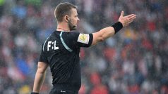 Fotbalový rozhodčí Pavel Orel během svého dosud posledního odpískaného utkání Fortuna ligy mezi Slavií a Zlínem