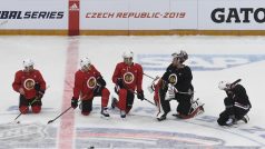 Hokejisté Chicaga Blackhaws se připravují na úvodní zápas sezony NHL v Praze