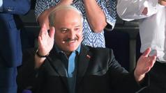Běloruský prezident Alexandr Lukašenko během mistrovství světa v hokeji 2014, které hostil Minsk