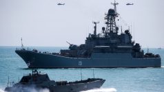 Ruská výsadková loď Azov na vojenském cvičení v dubnu 2021