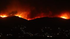 Požáry v Řecku zasáhly také ostrov Korfu