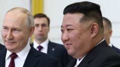 Putin a Kim Čong-Un se sešli na kosmodromu na ruském Dálném východě