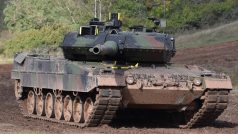 Tank Leopard 2 A6 při cvičení německé armády