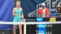 Zklamaná tenistka Marie Bouzková po konci v 1. kole Livesport Prague Open