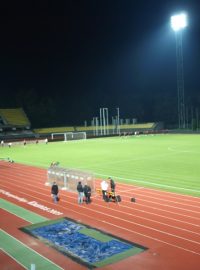 Čeští fotbalisté si zkoušejí stadion v Kaunasu