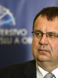 Premiér uvedl do úřadů nové ministry. Na snímku ministr průmyslu a obchodu Jan Mládek