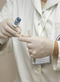 Od 1. ledna, kdy byly zrušeny poplatky, přibyla v ordinacích českých praktiků pětina pacientů