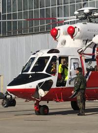 Na některých vrtulnících W-3A Sokol pracují technici, jeden je vždy v pohotovosti připravený do akce