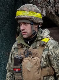 Ukrajinští vojáci na frontové linii poblíž města Novoluhanske v Doněcké oblasti