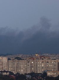 Ukrajinské úřady po ruském dronovém útoku na Lvov informovaly o zásahu tří průmyslových objektů