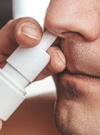 Nosní sprej, sprej do nosu (ilustrační foto)