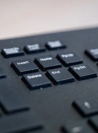 Počítačová klávesnice (ilustrační foto)