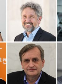 Odborníci, kteří se věnují covidu (zleva): Ruth Tachezy, Petr Smejkal, Roman Prymula, Václav Hořejší, Zdeněk Hel, Libor Grubhoffer