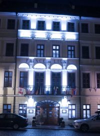 Oslava se odehrála koncem ledna v hotelu Petra Bendy v centru Teplic