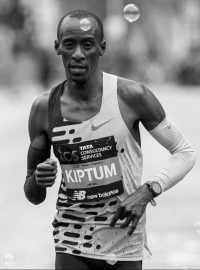 Světový rekordman v maratonu Kiptum zemřel při autonehodě (archivní foto)