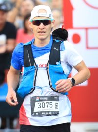 Tomáš Maceček ovládl letošní Beskydskou sedmičku v traťovém rekordu. Už od začátku závodu pomýšlel na překonání jedenáctihodinové hranice