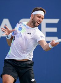 Tenista Jiří Veselý v zápase 2. kola US Open