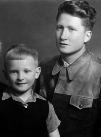Rodina Kelinova v roce 1949