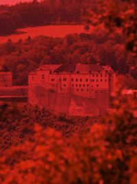 Na hradě Český Šternberk došlo k úmrtí jednoho ze členů sekty