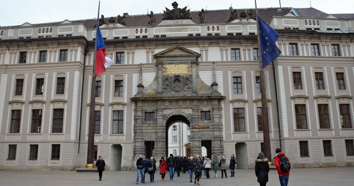 Nur Bašta würde im Schloss leben, jeder würde den Gesundheitszustand veröffentlichen |  iRADIO