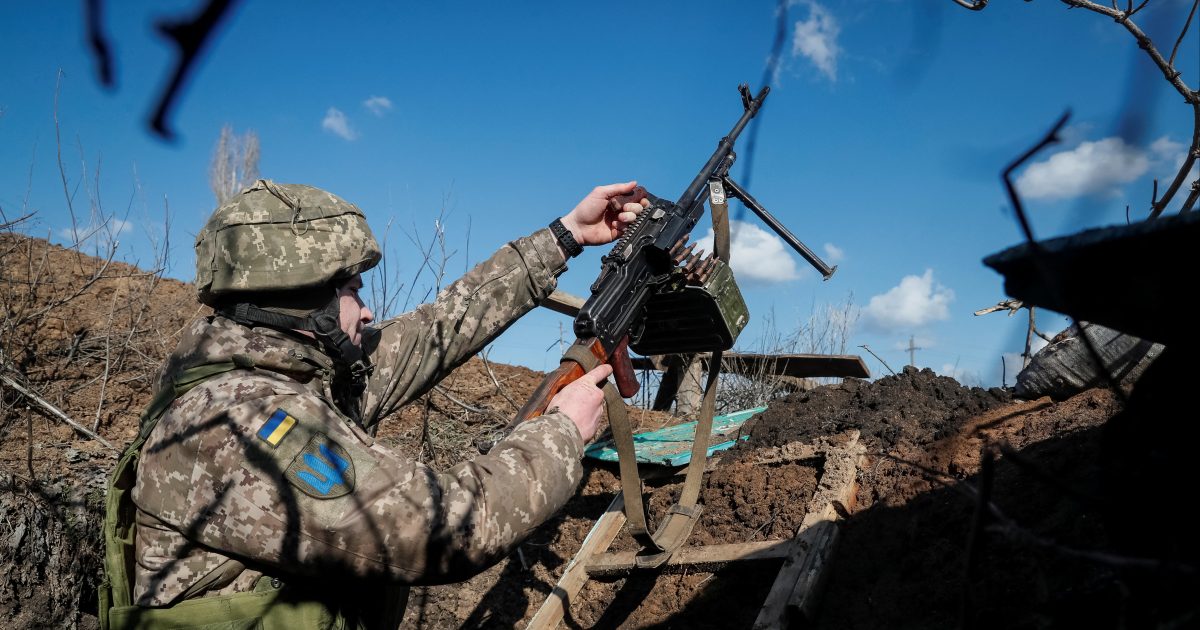 L’Ucraina accetta una dichiarazione di 30 giorni di stato di emergenza.  Dovrebbe facilitare i preparativi offensivi della Russia |  iRADIO