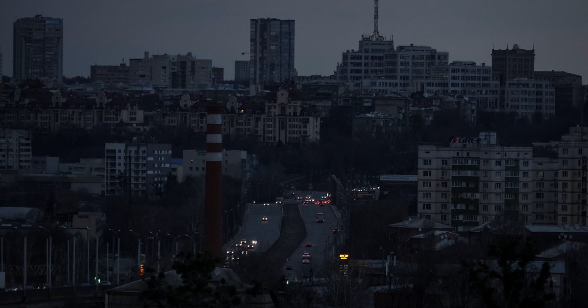 Zmijivská elektrárna u Charkova je po ruském útoku zcela zničená, oznámil ministr