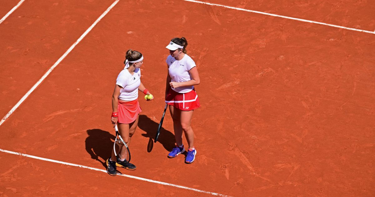 Tennis players Muchová and Nosková did not make it to the final |  iRADIO