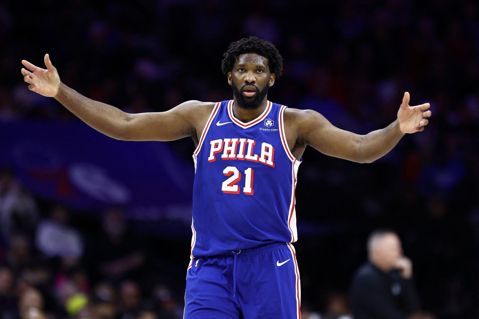 ‚Zraněný‘ Embiid nastoupil proti Oklahomě. Philadelphia se provinila už podruhé