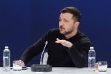 Ukrajinský prezident Volodymyr Zelenskyj na tiskové konferenci s dalšími představiteli po skončení summitu „Podpora Ukrajiny“ u příležitosti třetího výročí ruské invaze v Kyjevě, Ukrajina, 24. února 2025