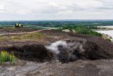 Sanaci hořící haldy čeká další zdržení. Báňský úřad opět neschválil změnu provozu úložného místa - vadí mu chybějící EIA i povolení stavebního úřadu