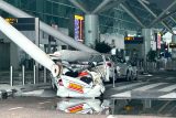 Na letišti v Dillí spadl po silných deštích masivní pilíř