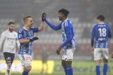 Fotbalisté Olomouce v dohrávce 15. kola první ligy porazili v přesilovce po obratu Slovácko 2:1 a poskočili na šesté místo tabulky