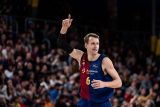 Basketbalista Jan Veselý v dresu Barcelony