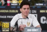 Boxer John Cooney zemřel týden po vážném zranění v zápase s Nathanem Howellsem