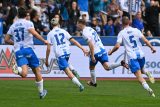 Fotbalisté Baníku Ostrava se radují ze vstřeleného gólu do sítě Mladé Boleslavi v zápase 25. kola fotbalové ligy