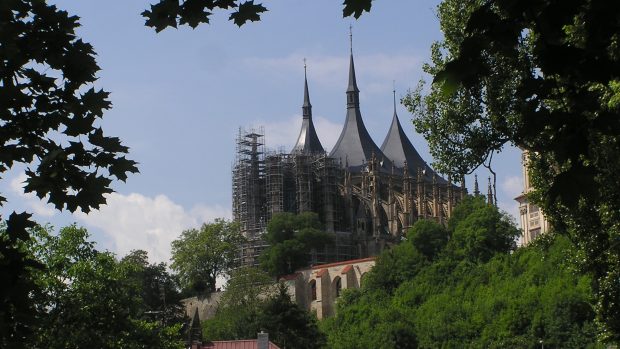 Dominanta města - Chrám sv. Barbory se opravuje