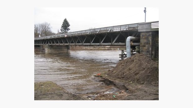 Uzavírka mostu v Brandýse nad Labem