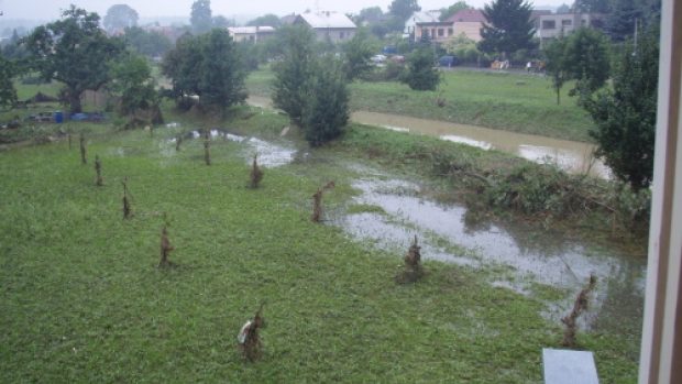 Odstraňování povodňových škod v Jeseníku nad Odrou